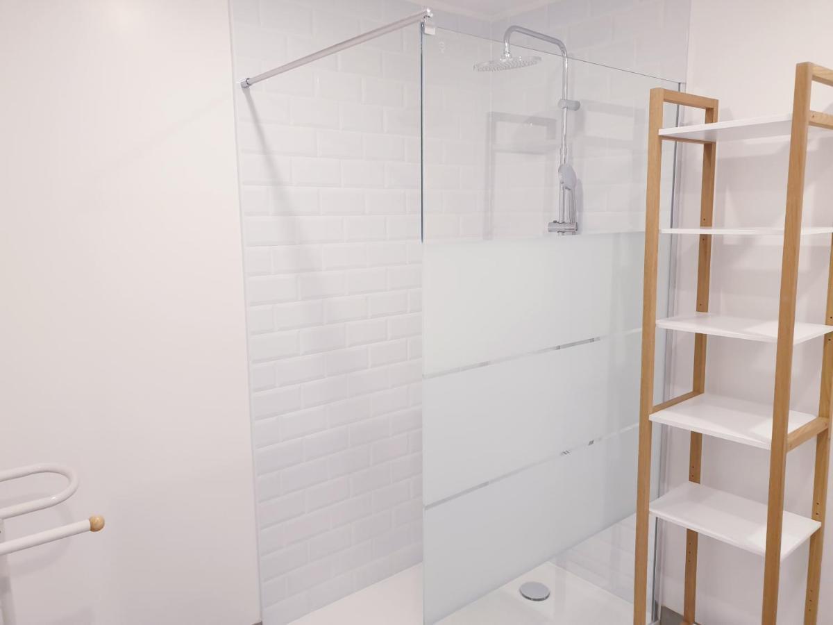 Appartements Renove 2023 Proche Aeroport 5Min, Gare Sncf 2 Min, Tramway Au Pied De L'Immeuble , Parking Possible, Renovated Apartments 2023 Near The Airport 5 Min, Train Station 2 Min, Tram Next To The Building 1 Min, Parking Possible Ницца Экстерьер фото