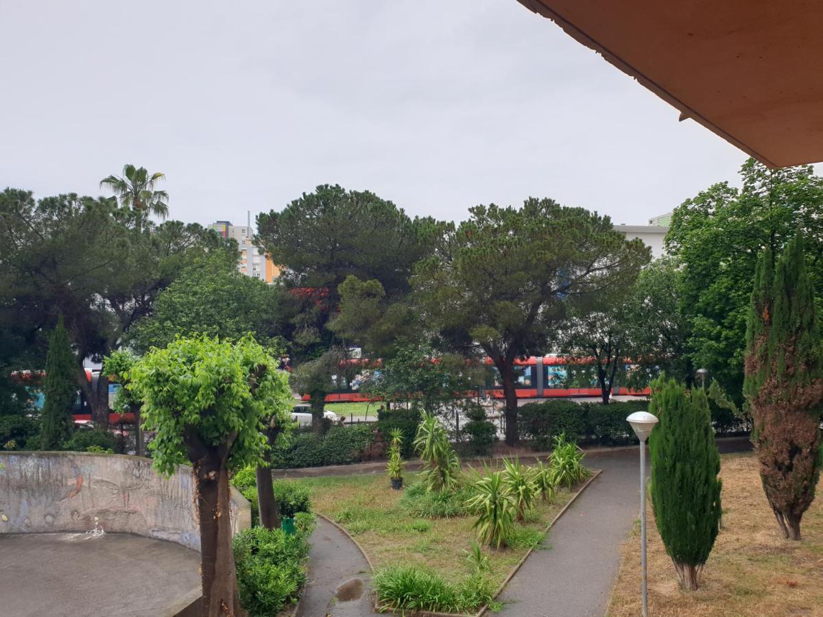 Appartements Renove 2023 Proche Aeroport 5Min, Gare Sncf 2 Min, Tramway Au Pied De L'Immeuble , Parking Possible, Renovated Apartments 2023 Near The Airport 5 Min, Train Station 2 Min, Tram Next To The Building 1 Min, Parking Possible Ницца Экстерьер фото