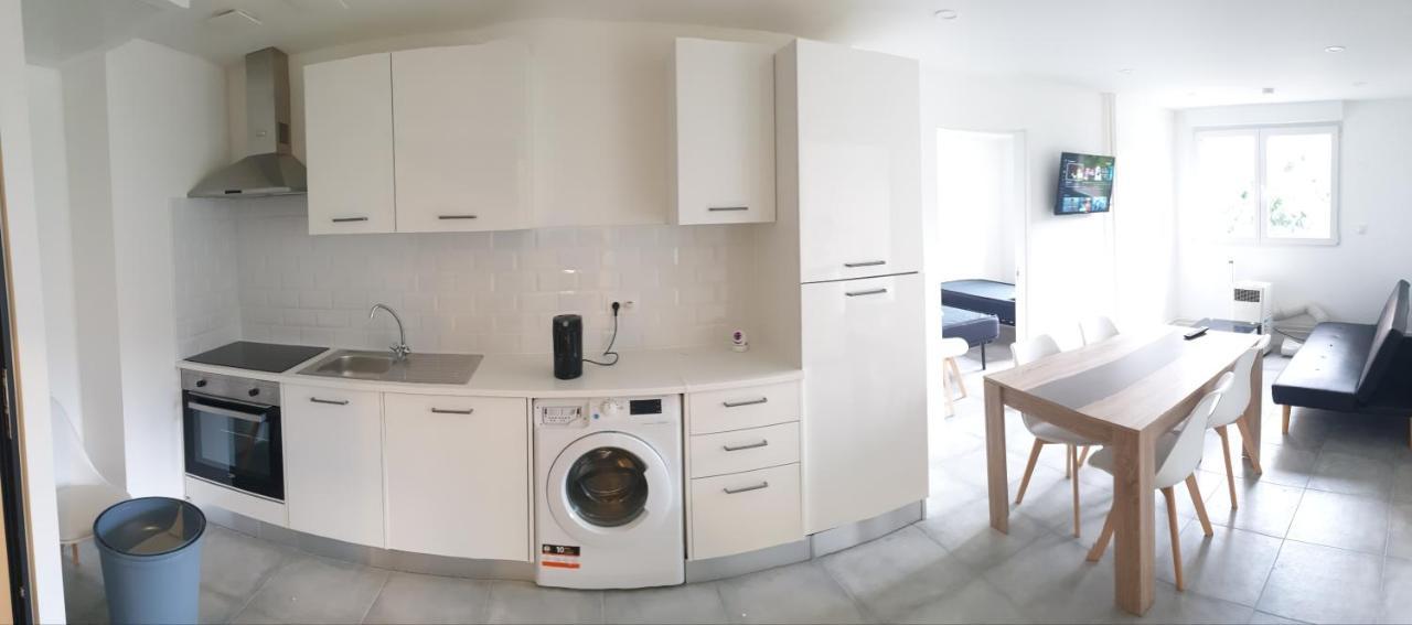 Appartements Renove 2023 Proche Aeroport 5Min, Gare Sncf 2 Min, Tramway Au Pied De L'Immeuble , Parking Possible, Renovated Apartments 2023 Near The Airport 5 Min, Train Station 2 Min, Tram Next To The Building 1 Min, Parking Possible Ницца Экстерьер фото