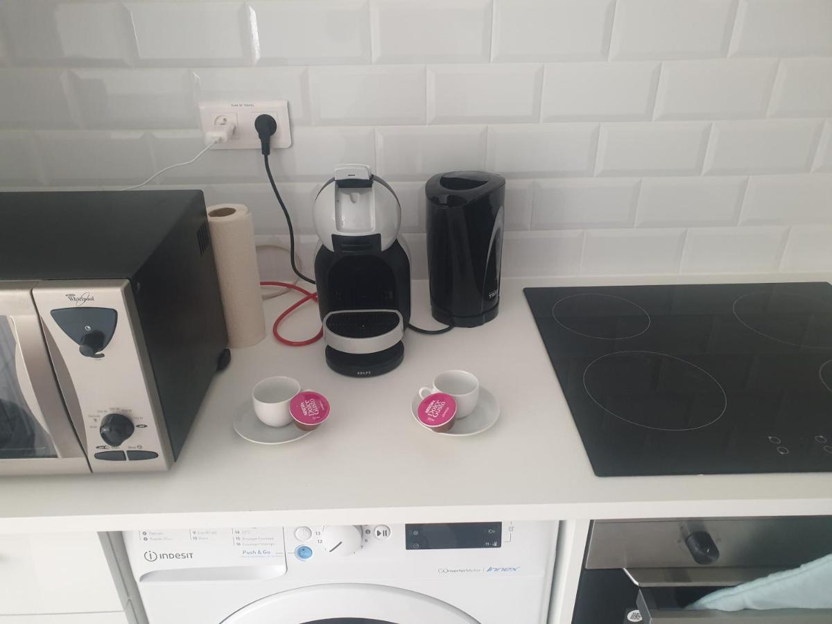 Appartements Renove 2023 Proche Aeroport 5Min, Gare Sncf 2 Min, Tramway Au Pied De L'Immeuble , Parking Possible, Renovated Apartments 2023 Near The Airport 5 Min, Train Station 2 Min, Tram Next To The Building 1 Min, Parking Possible Ницца Экстерьер фото