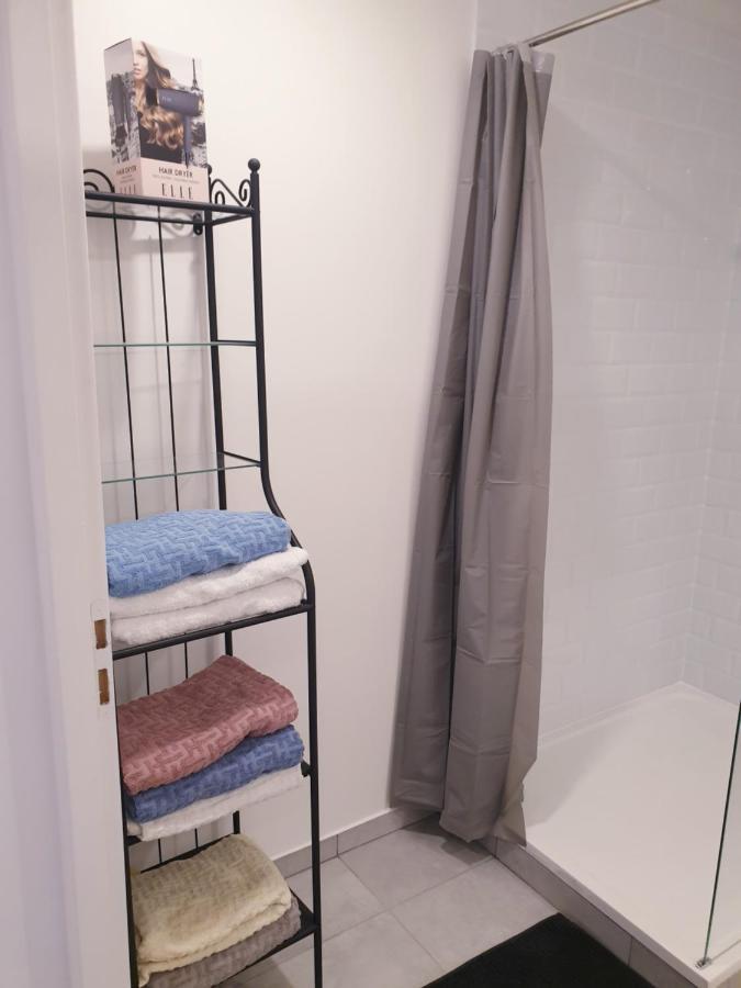 Appartements Renove 2023 Proche Aeroport 5Min, Gare Sncf 2 Min, Tramway Au Pied De L'Immeuble , Parking Possible, Renovated Apartments 2023 Near The Airport 5 Min, Train Station 2 Min, Tram Next To The Building 1 Min, Parking Possible Ницца Экстерьер фото