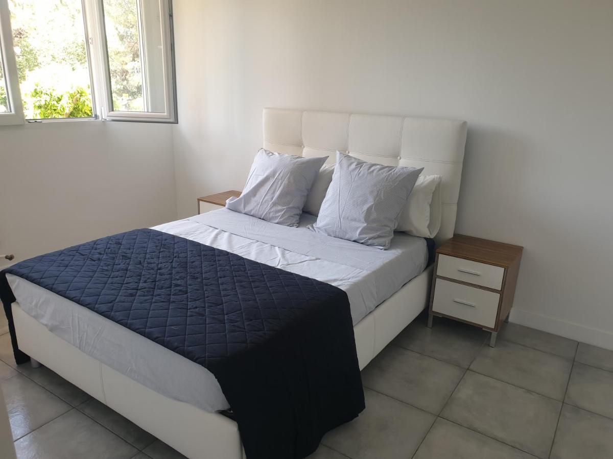 Appartements Renove 2023 Proche Aeroport 5Min, Gare Sncf 2 Min, Tramway Au Pied De L'Immeuble , Parking Possible, Renovated Apartments 2023 Near The Airport 5 Min, Train Station 2 Min, Tram Next To The Building 1 Min, Parking Possible Ницца Экстерьер фото