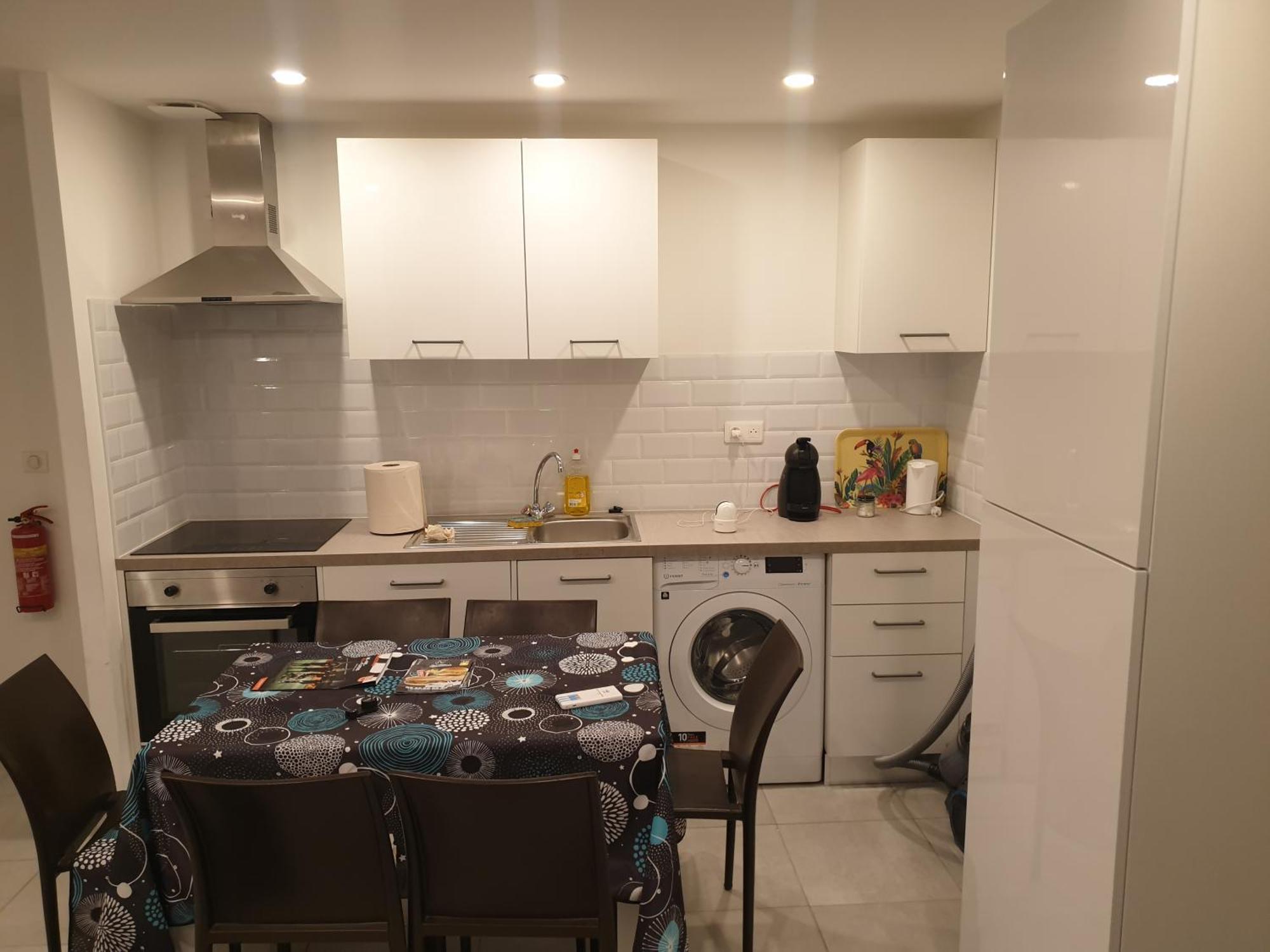 Appartements Renove 2023 Proche Aeroport 5Min, Gare Sncf 2 Min, Tramway Au Pied De L'Immeuble , Parking Possible, Renovated Apartments 2023 Near The Airport 5 Min, Train Station 2 Min, Tram Next To The Building 1 Min, Parking Possible Ницца Экстерьер фото