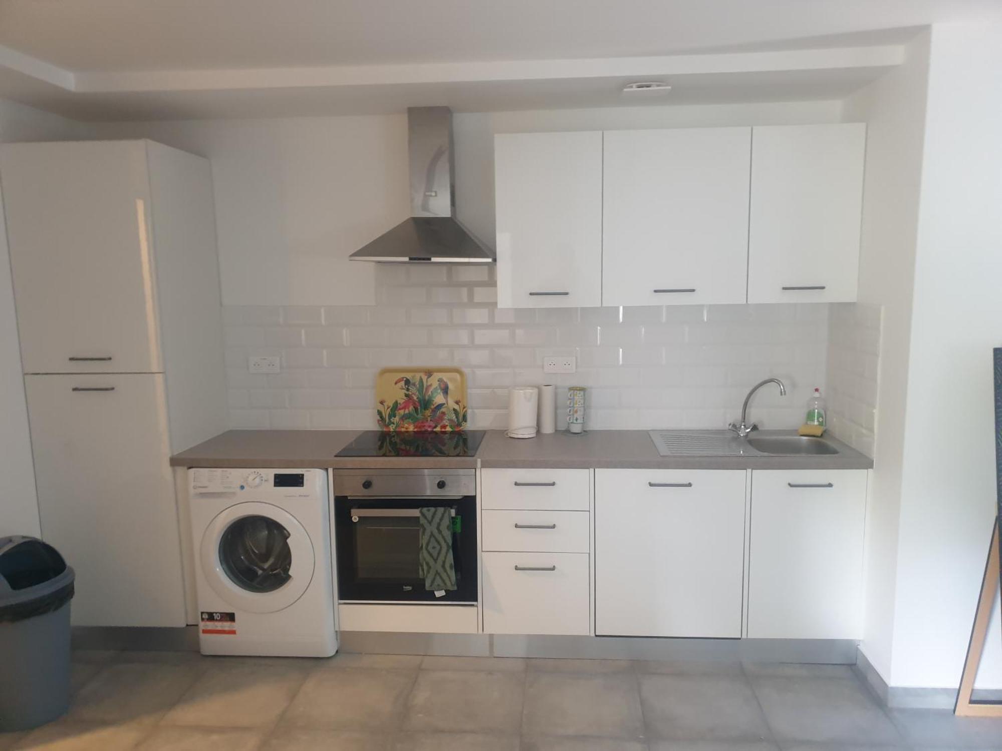 Appartements Renove 2023 Proche Aeroport 5Min, Gare Sncf 2 Min, Tramway Au Pied De L'Immeuble , Parking Possible, Renovated Apartments 2023 Near The Airport 5 Min, Train Station 2 Min, Tram Next To The Building 1 Min, Parking Possible Ницца Номер фото